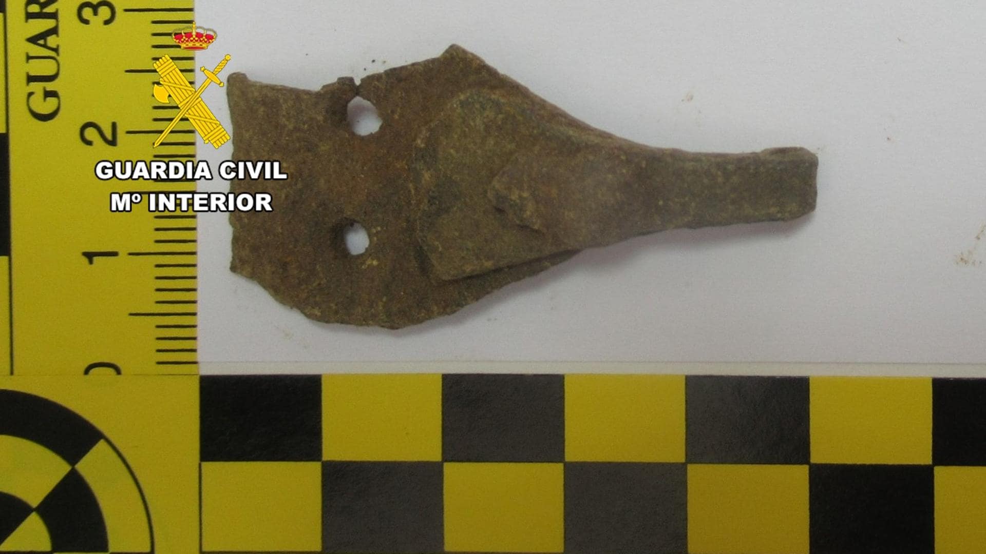 Guardia Civil investiga a individuo por daños y expolio en una necrópolis catalogada