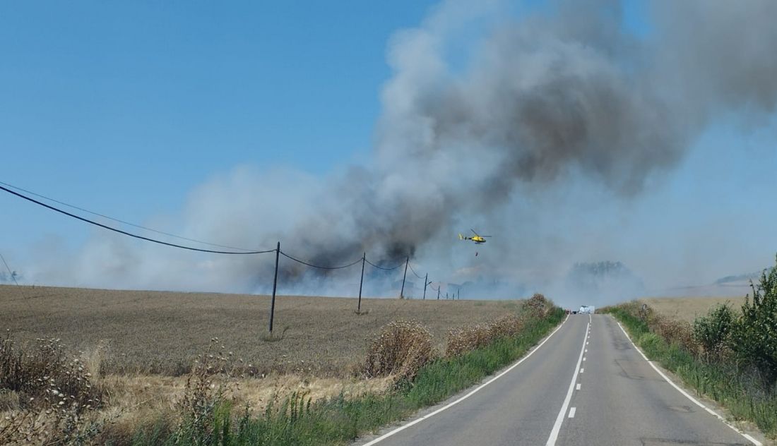 Ola de calor desata dos incendios en la provincia de Zamora: medios aéreos y terrestres en acción