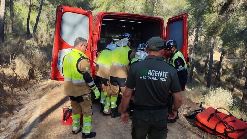 Rescatan a un hombre herido en un sendero del Parque Regional de El Valle en Murcia