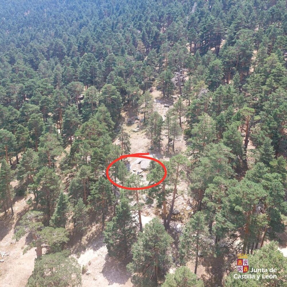 Rescatan en helicóptero a un montañero en el Camino Schmidt