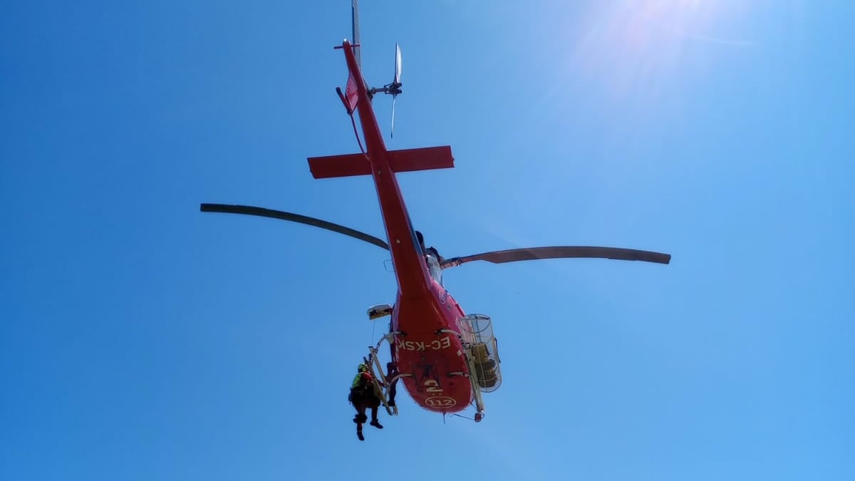 Movilizan el helicóptero de rescate en Navarra por una lesión de una escaladora en la montaña