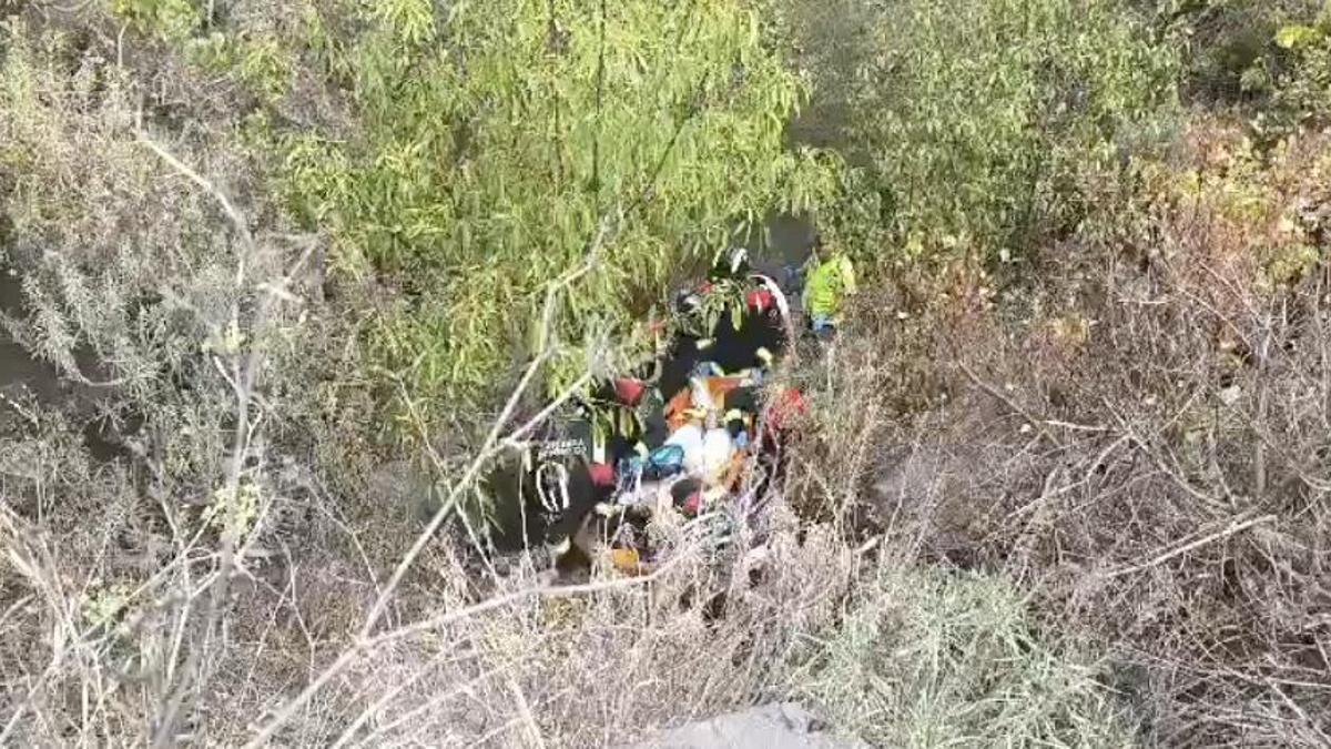 Rescate de los jóvenes accidentados con un quad en Tenerife.