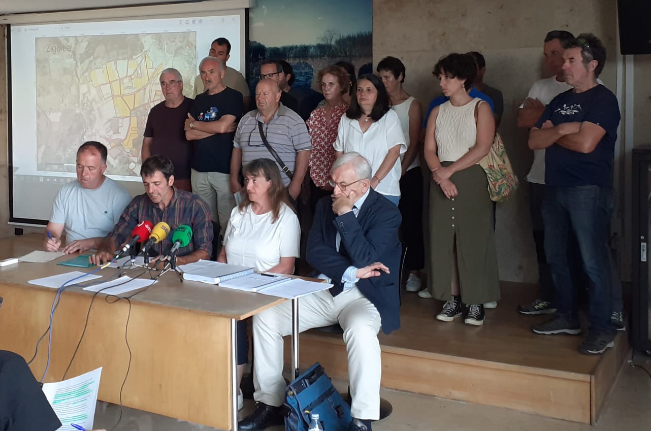 Propietarios de tierras advierten a Solaria que no venderán ¡Zascas!