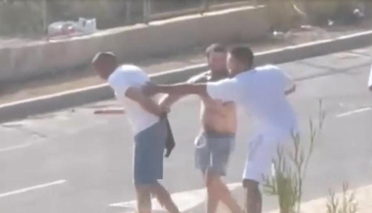 Vídeo: Valientes ciudadanos de Valencia propinan una merecida paliza a peligroso delincuente