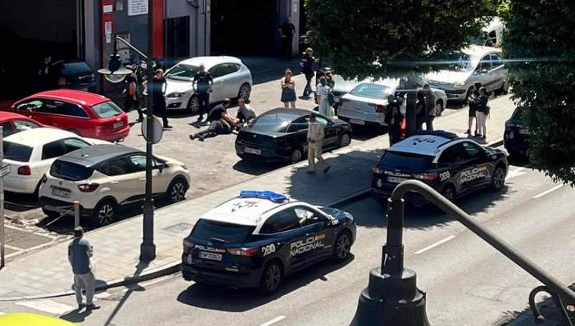 Despliegue policial en el barrio gijonés de La Calzada por una trifulca a las puertas de un taller mecánico