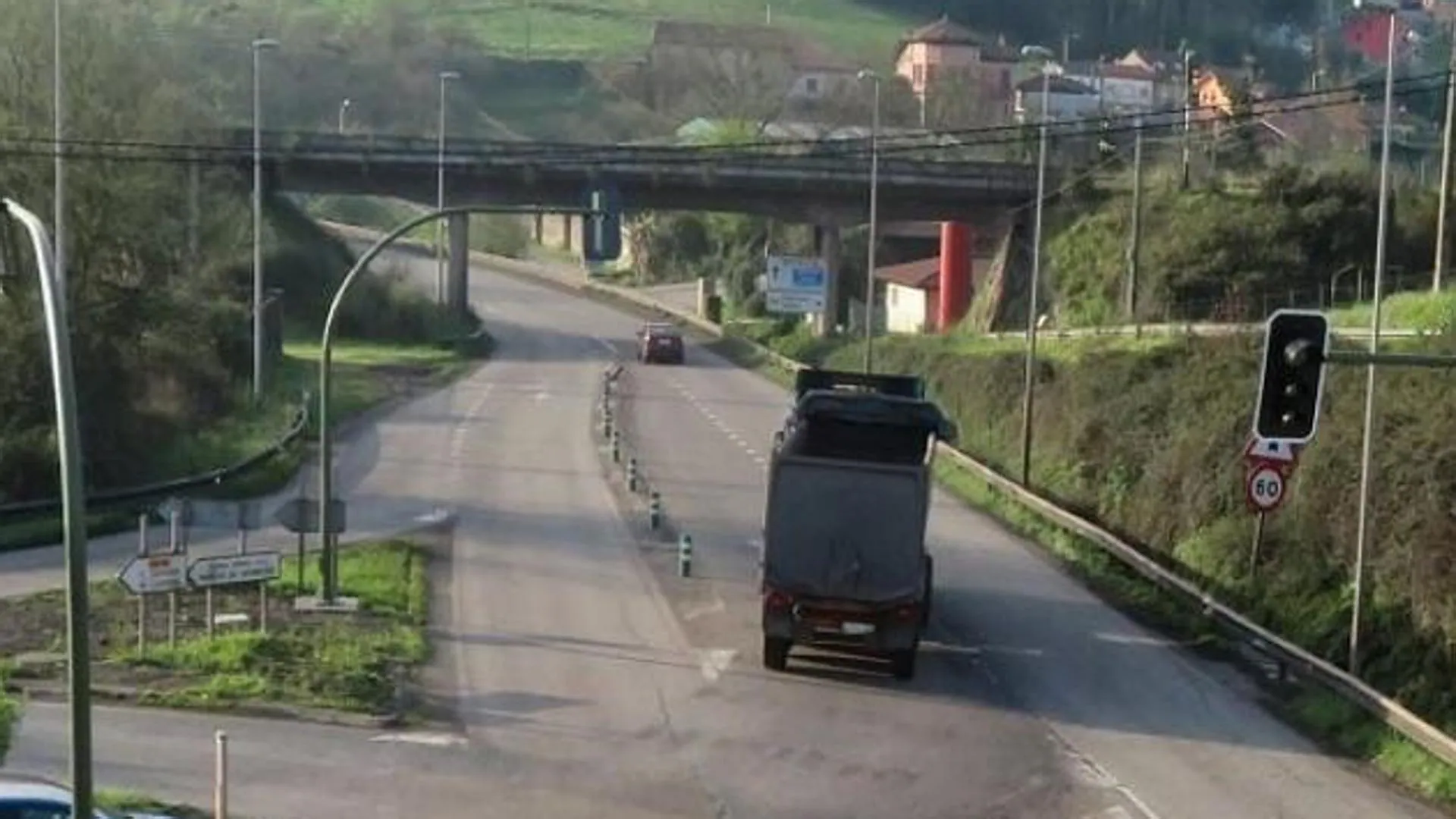 Accidente de autocaravana en Carreño deja una menor herida