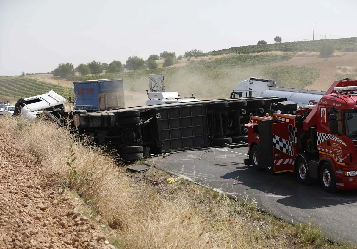 Accidente de tráfico en la carretera Nacional 122 deja a dos jóvenes heridos