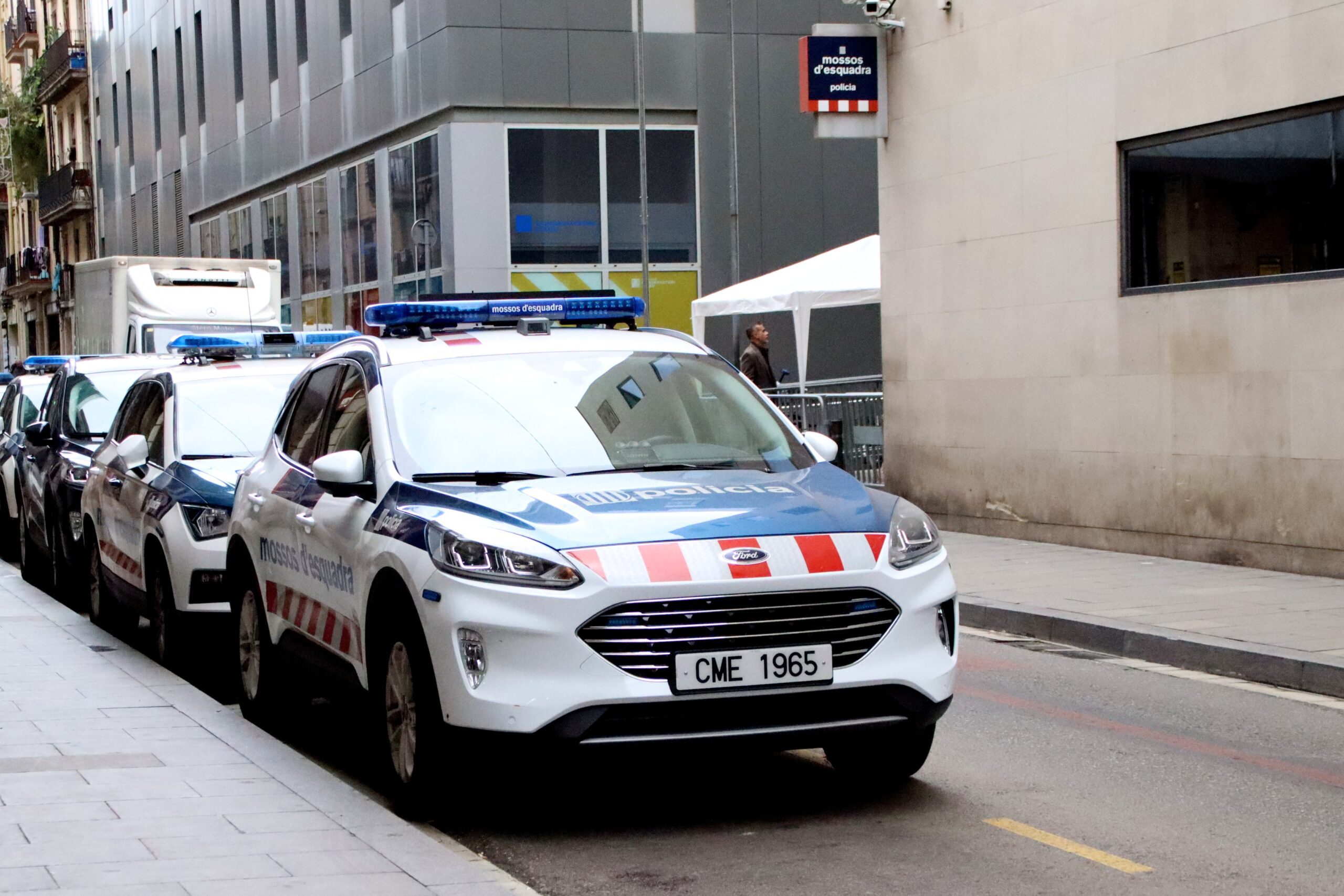 Detienen dos veces en menos de 24 horas a un hombre por entrar a robar en el mismo piso en Barcelona