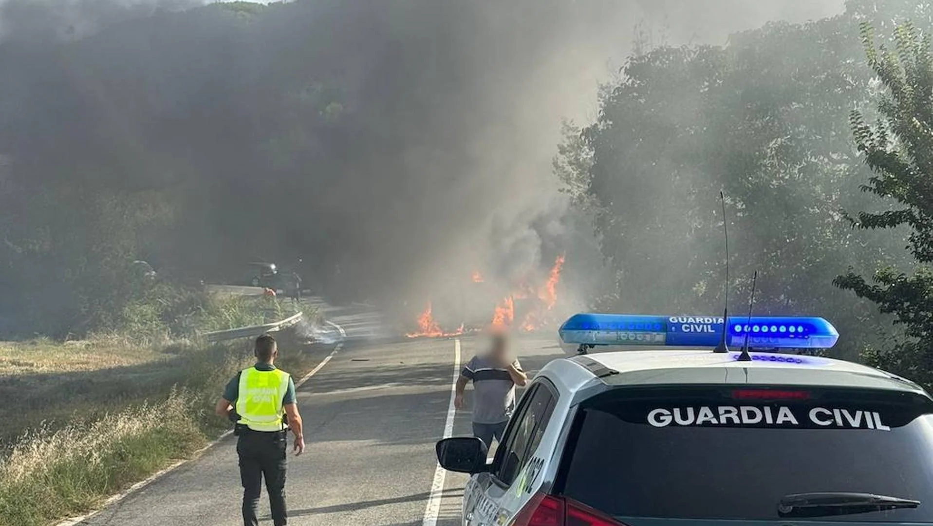 Colisión entre dos vehículos deja tres heridos en Viana, Navarra