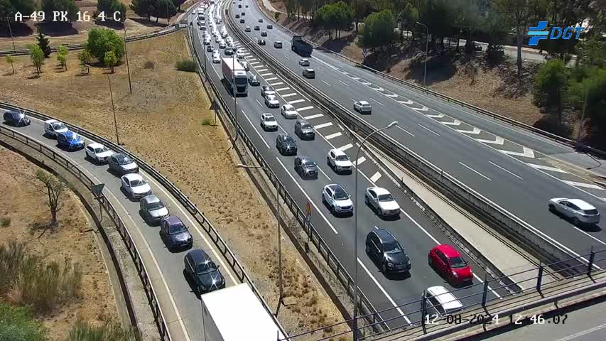 Accidente en la A-49: Atasco kilométrico en sentido Huelva tras una colisión múltiple