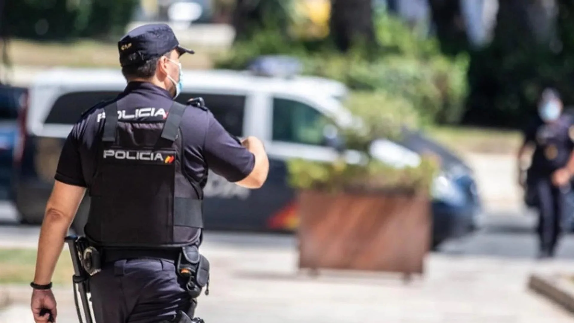 Detenido en Málaga por estafas bancarias con DNI sustraídos: utilizaba caracterización para retirar dinero en ventanilla