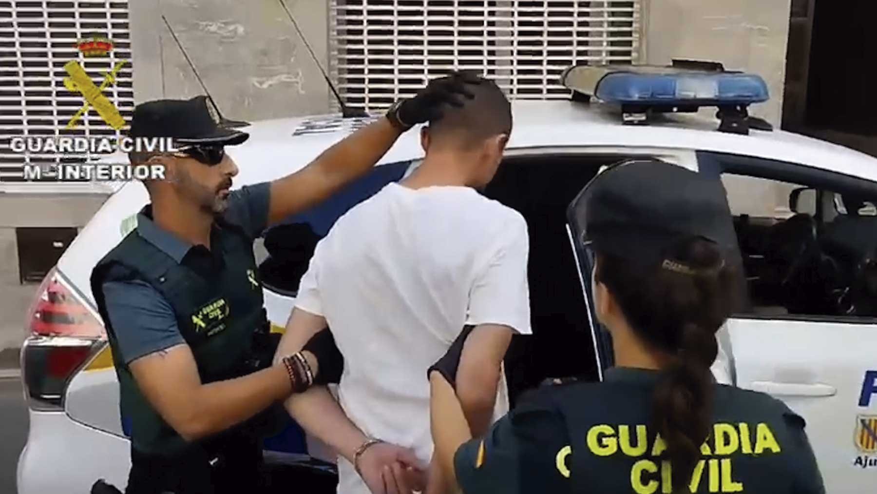 La Guardia Civil detiene a un magrebí de 30 años por violar y retener a una joven en Son Servera