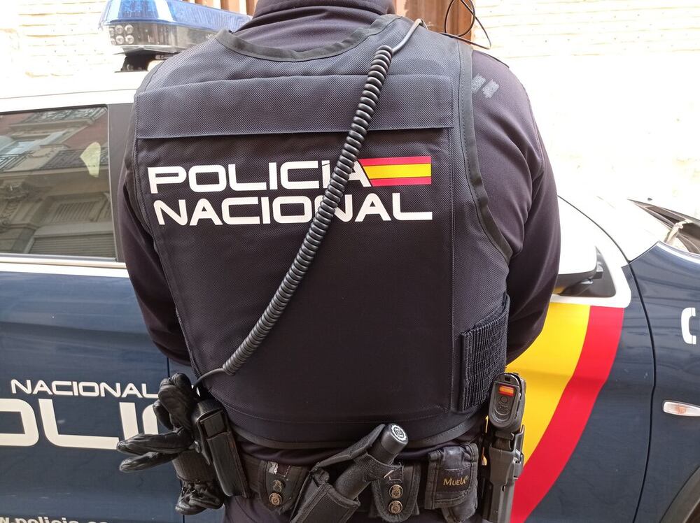 Dos detenidos que conducían un coche que acababan de robar