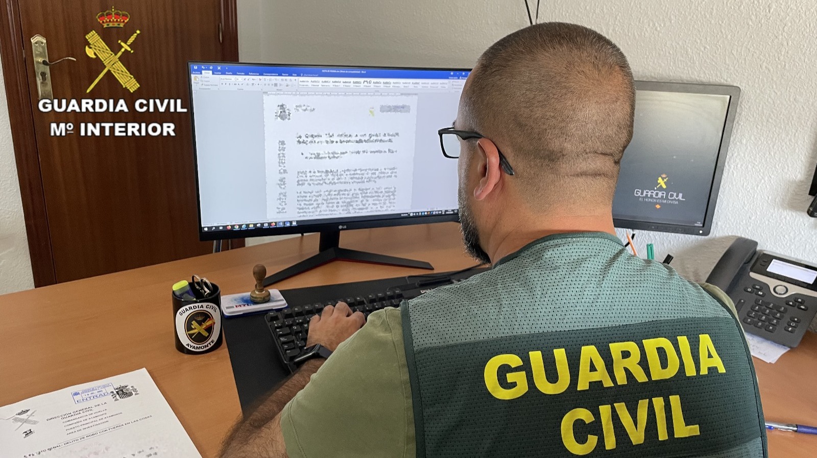 Tres detenidos tras estafar a una mujer mayor en Ayamonte: Se hacían pasar por empleados de un banco