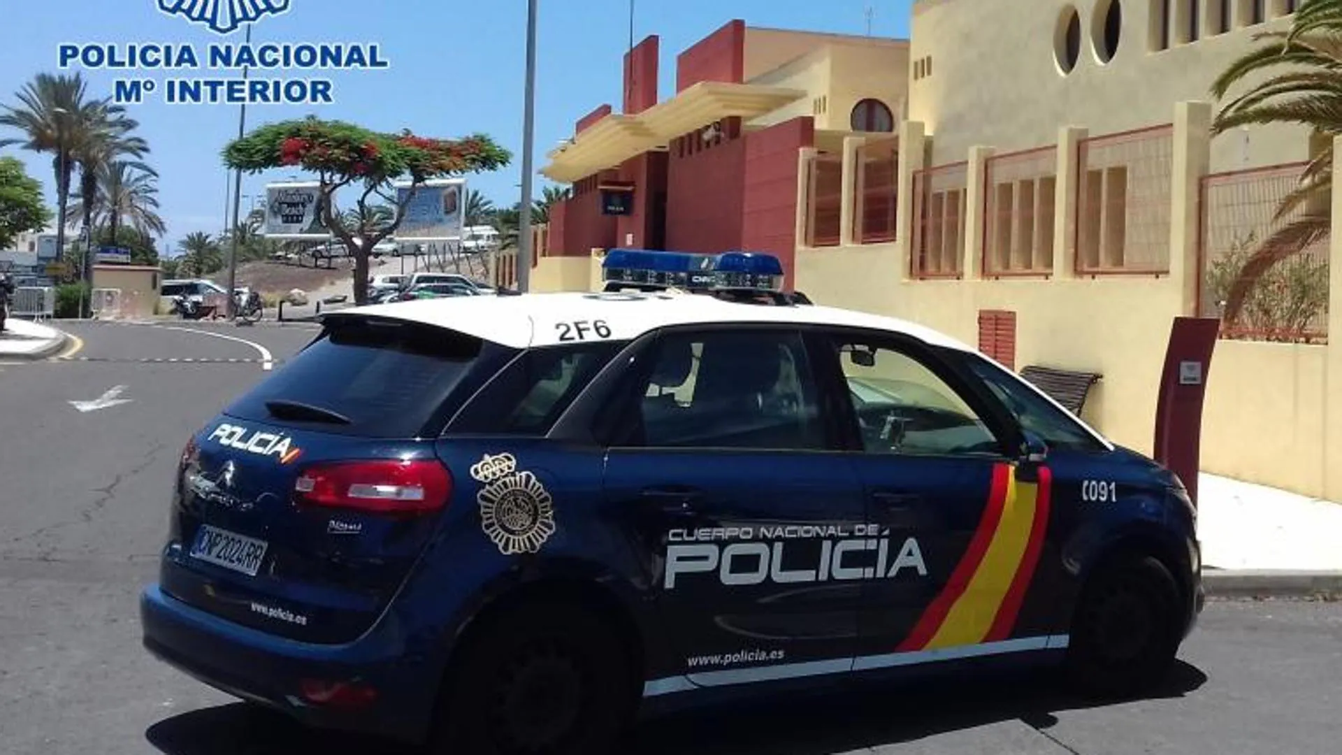 Dos detenidos por el incendio de dos coches en una empresa de alquiler de Gran Canaria