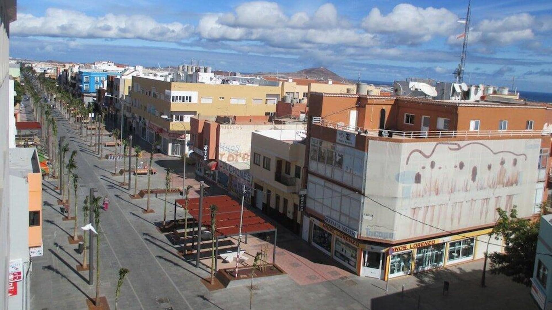 Salvan la vida a un hombre que entró en parada cardiorrespiratoria en una calle de Vecindario