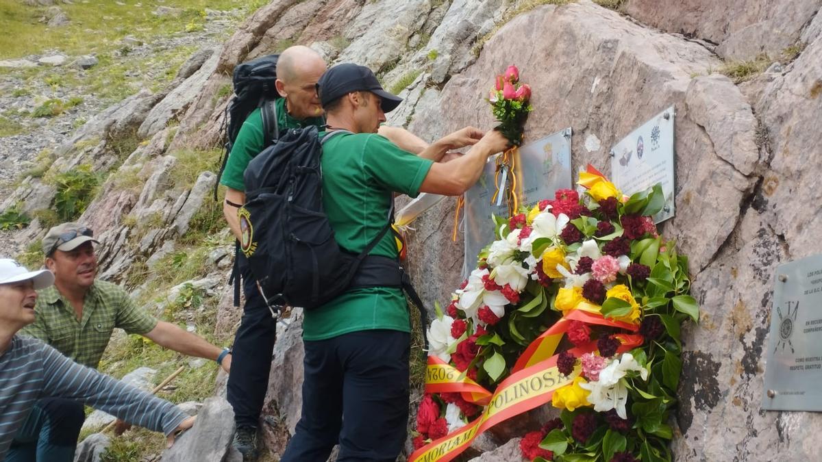 Homenaje a los tres rescatadores de Sabero fallecidos hace 10 años en un accidente aéreo en acto de servicio.