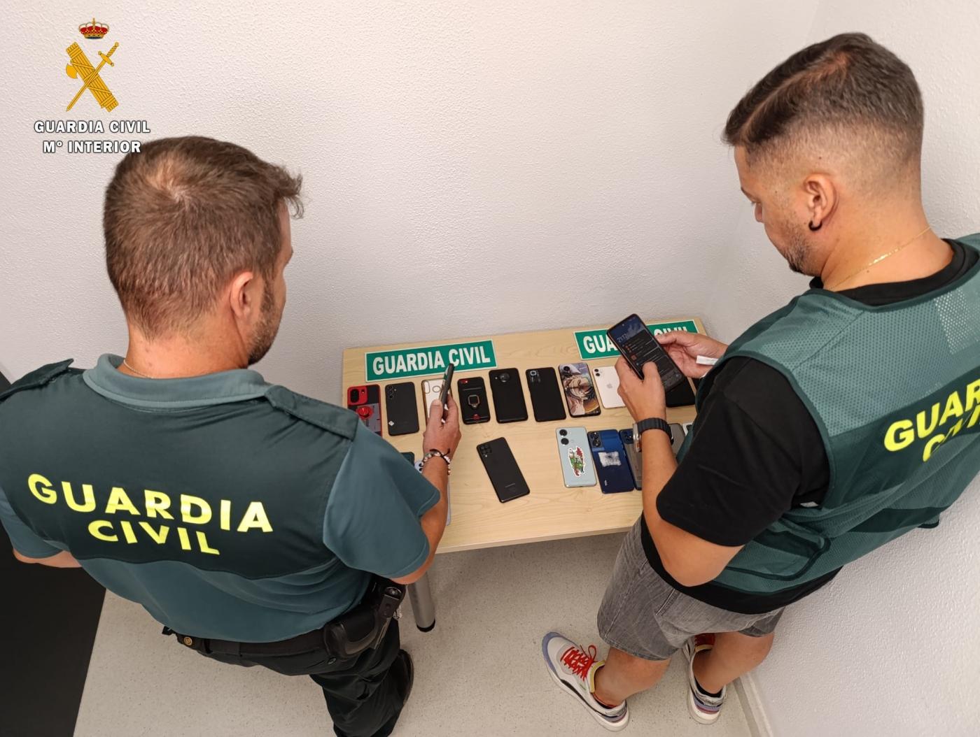 Teléfonos recuperados. - Guardia Civil