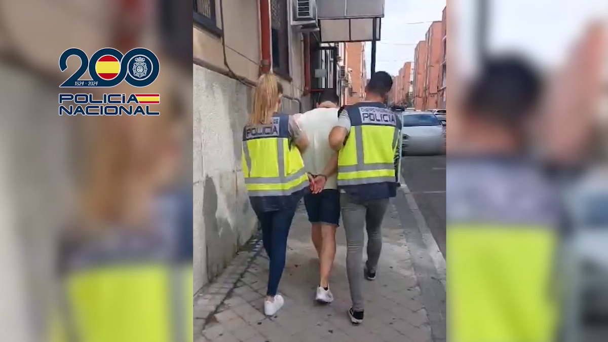 Liberadas una mujer y su bebé tras ser retenidas en un piso de Puente de Vallecas