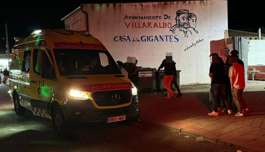 Una joven herida tras recibir un botellazo en la cabeza en las fiestas de Villaralbo