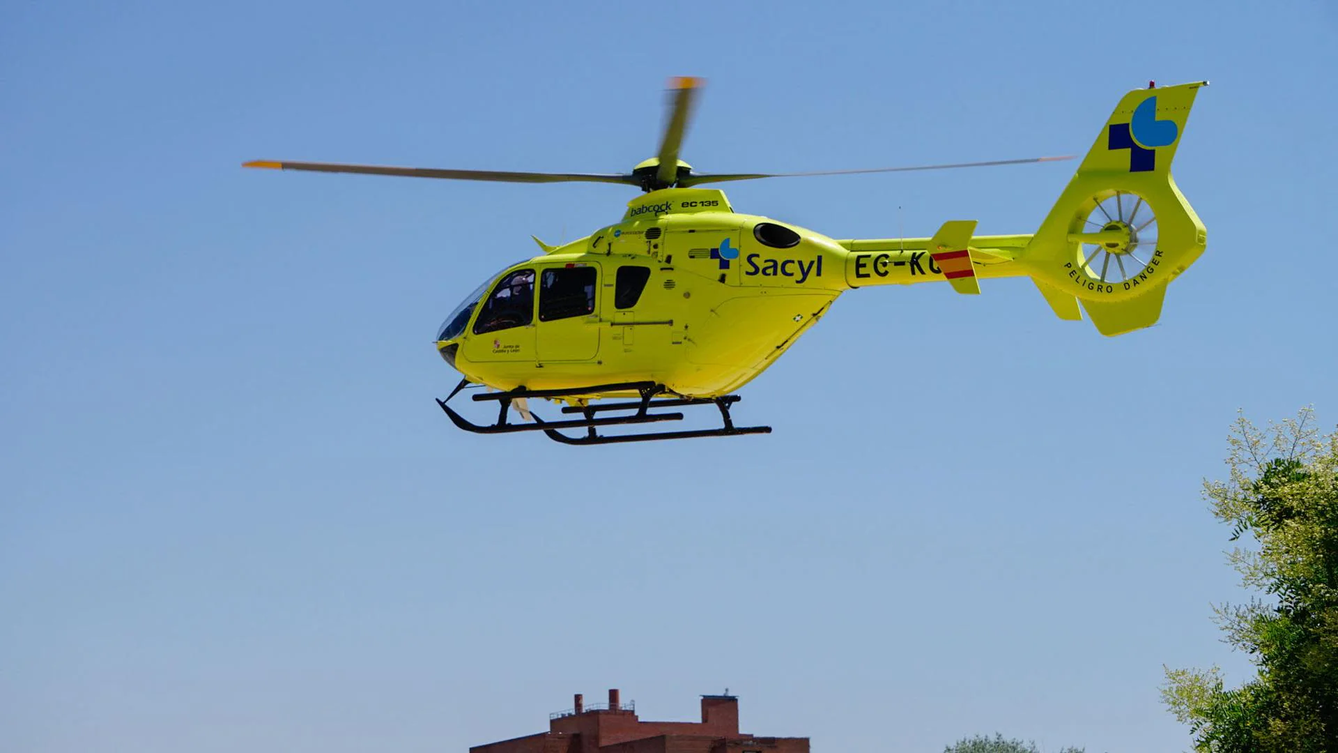 Motorista herido tras colisionar con una furgoneta en Anaya de Alba