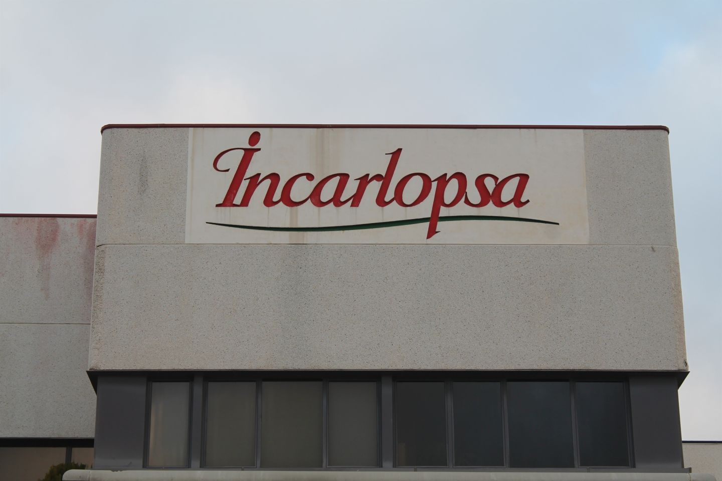 Trabajador de 40 años sufre amputación de dedo en empresa cárnica de Tarancón