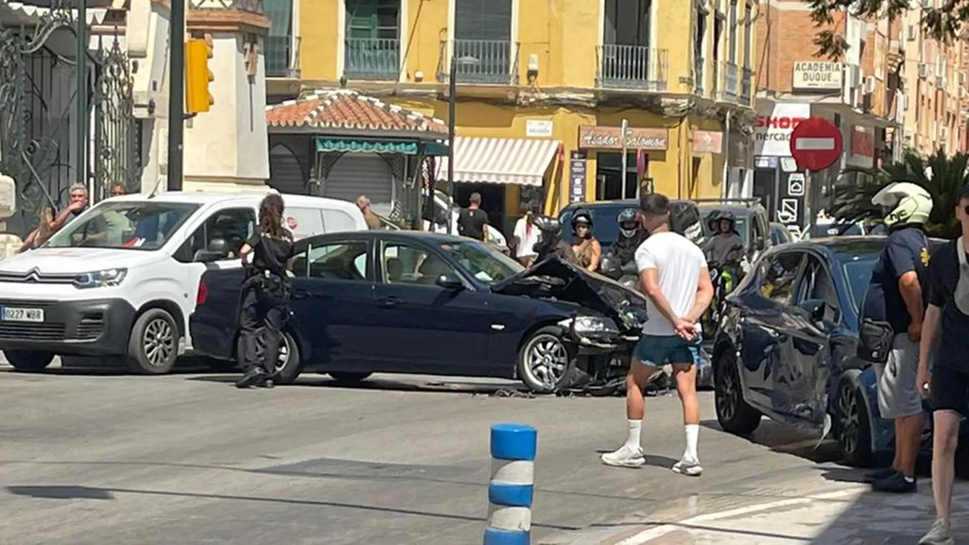 Un herido en una colisión entre dos vehículos en el Molinillo