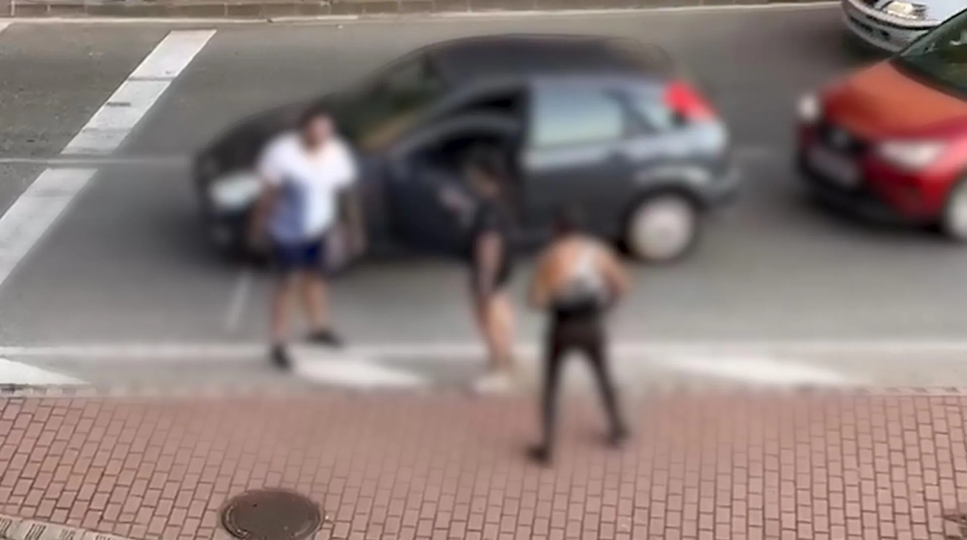 Una discusión de tráfico termina a martillazos y palos en Burgos