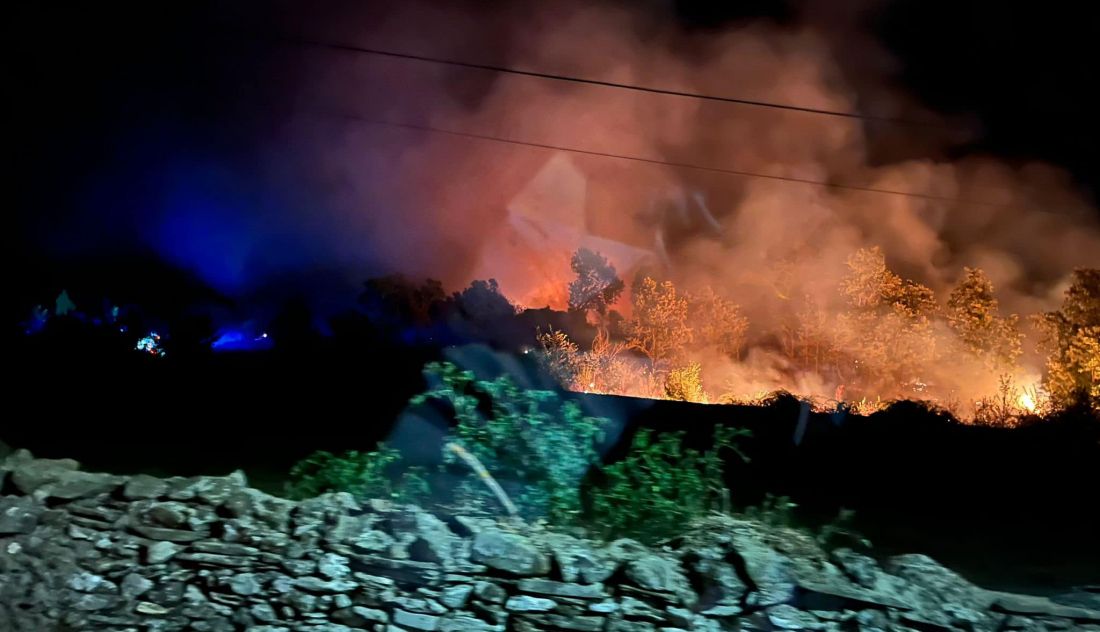 Unión de fuerzas ante un incendio intencionado en Aliste