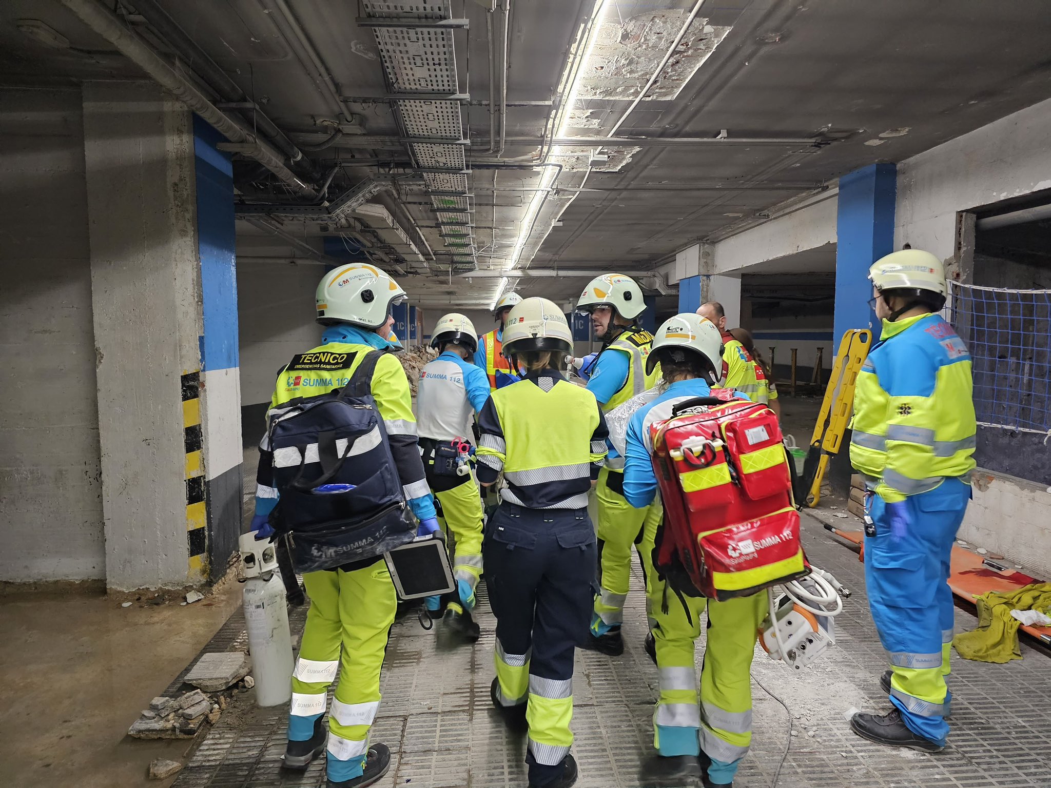 Herido grave un trabajador tras ser golpeado por un contrapeso en la calle Orense de Madrid