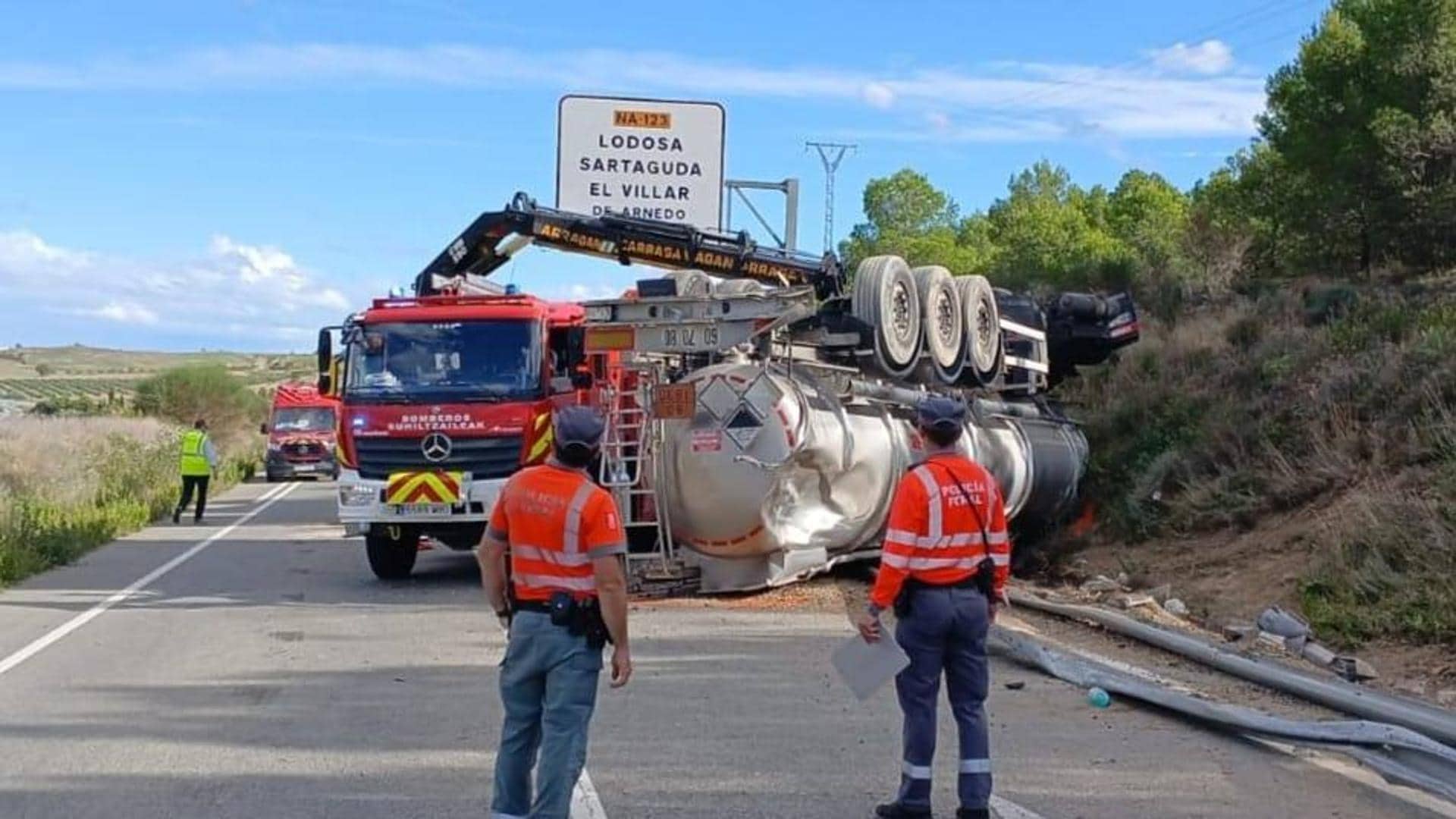 Trágico accidente en Lodosa: fallece camionero en colisión entre dos vehículos articulados