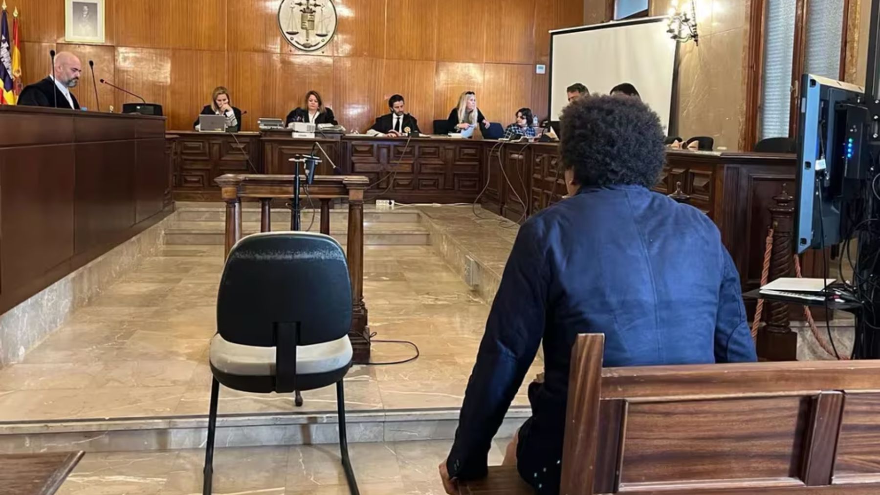 Ratifican la condena a ocho años de prisión por atacar con unas tijeras al médico que lo atendía en Palma