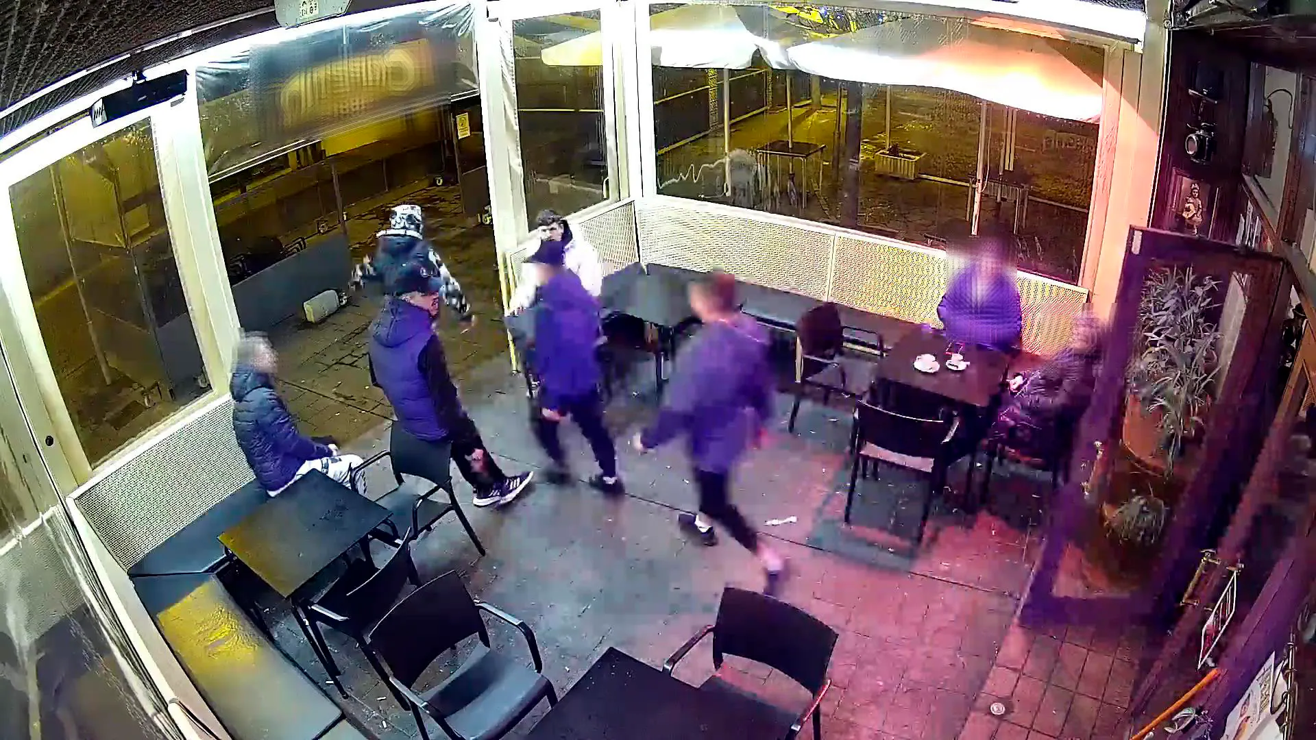 Cuatro hombres investigados por hurto y estafa tras sustraer una cartera en Calahorra