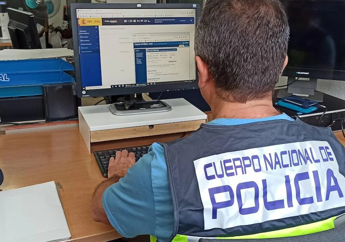 Desarticulada banda criminal en Alicante y Murcia que estafó más de 1,18 millones de euros a sus víctimas