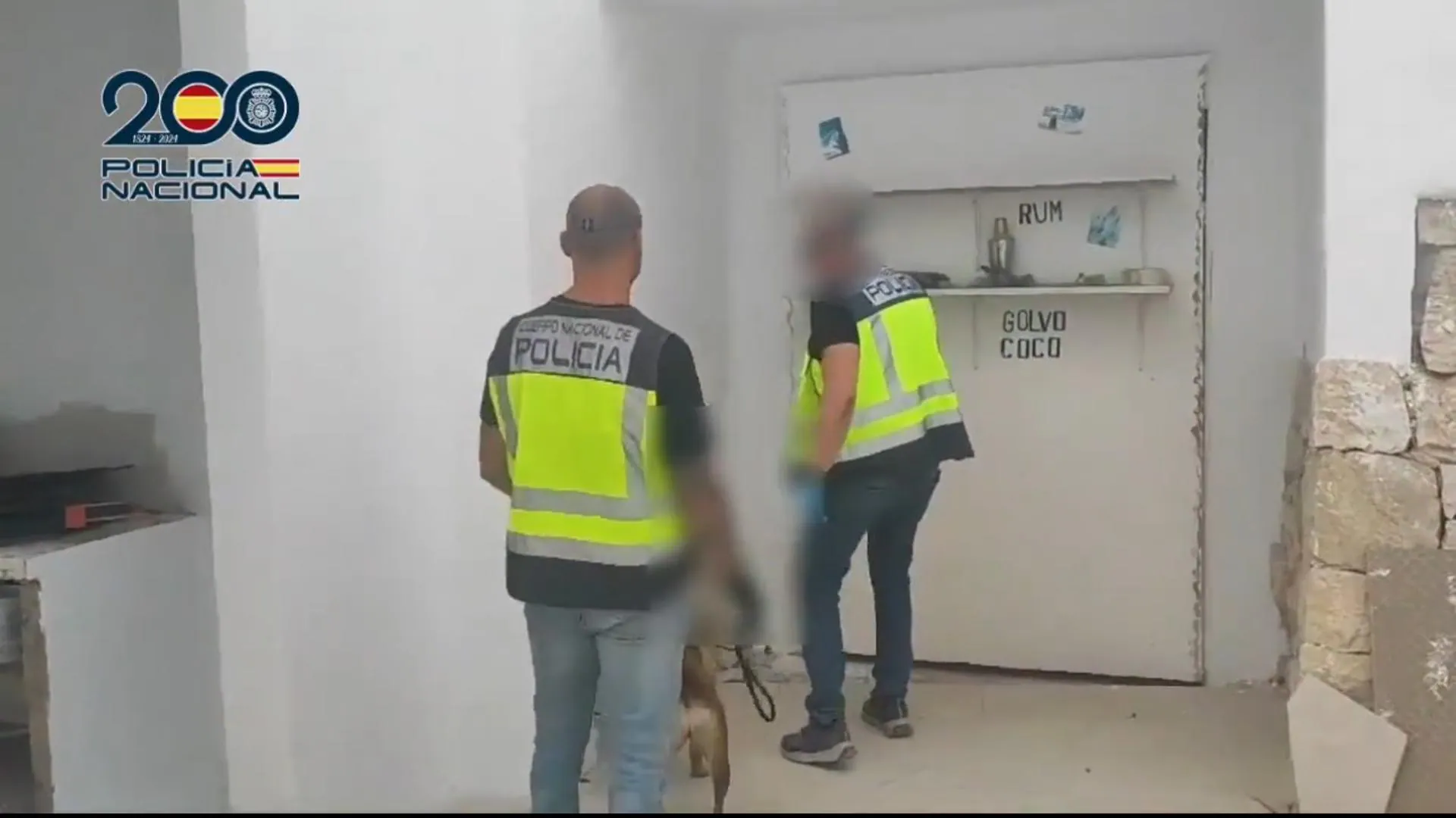 Descubren un laboratorio de drogas de diseño oculto tras un muro en una vivienda de Teulada | Laboratorio de drogas