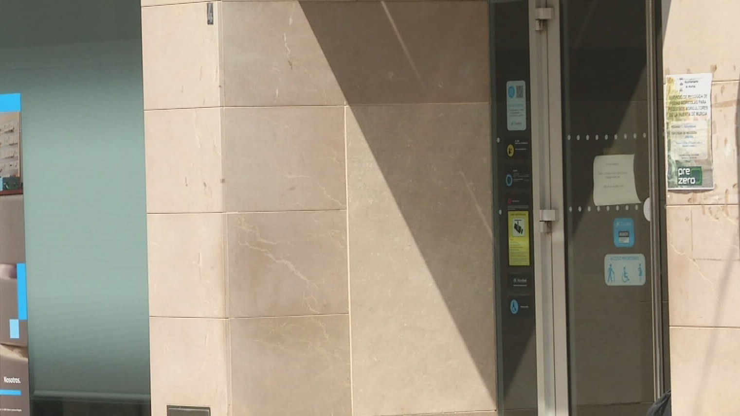 Prisión provisional y sin fianza para el hombre que atracó un banco en El Esparragal