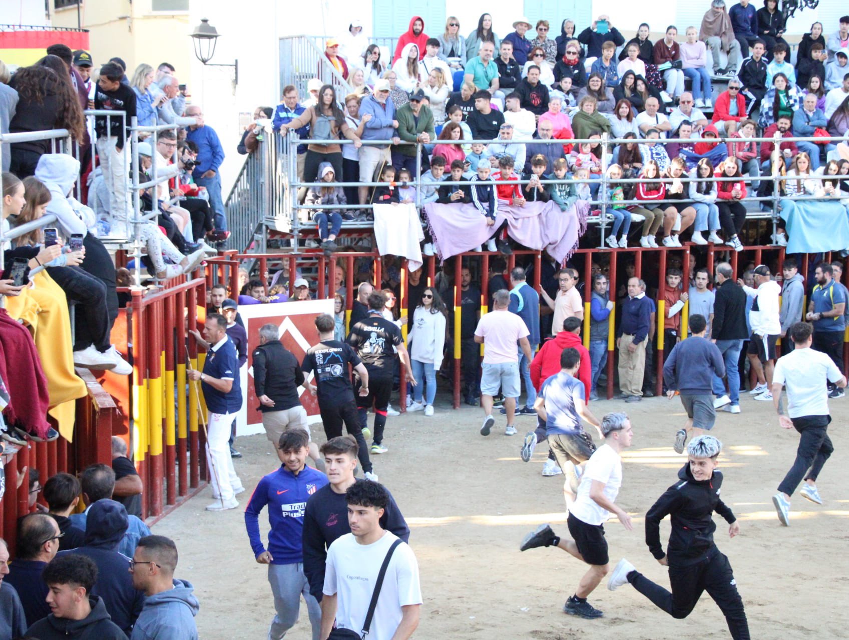 Herido grave por asta de toro en el primer encierro de Arganda del Rey