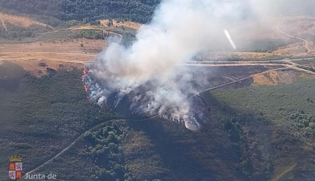La Alta Sanabria, víctima de un nuevo incendio este domingo