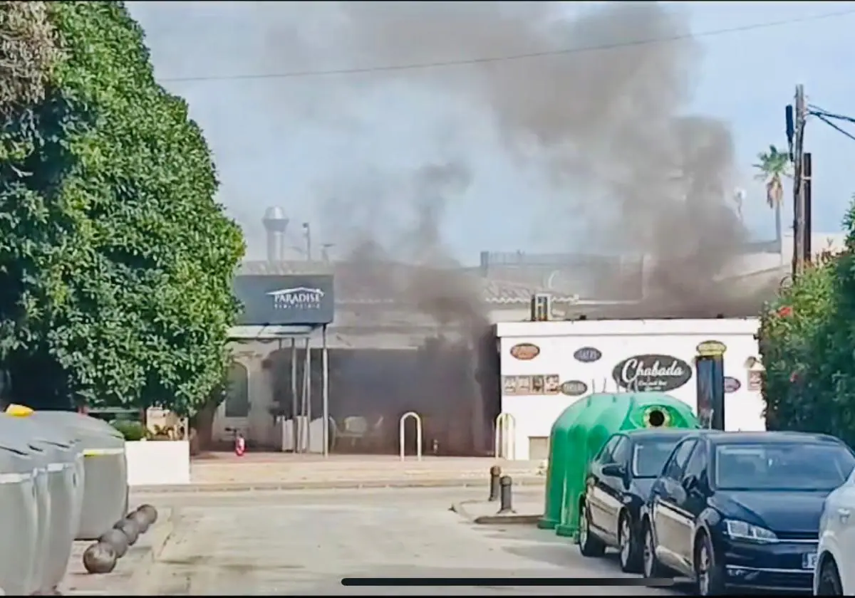 Un incendio en un transformador deja sin luz a media Xàbia