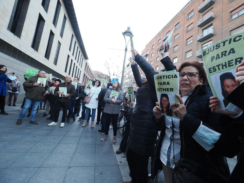 Nueva protesta por Esther López tras "967 días de injusticia"