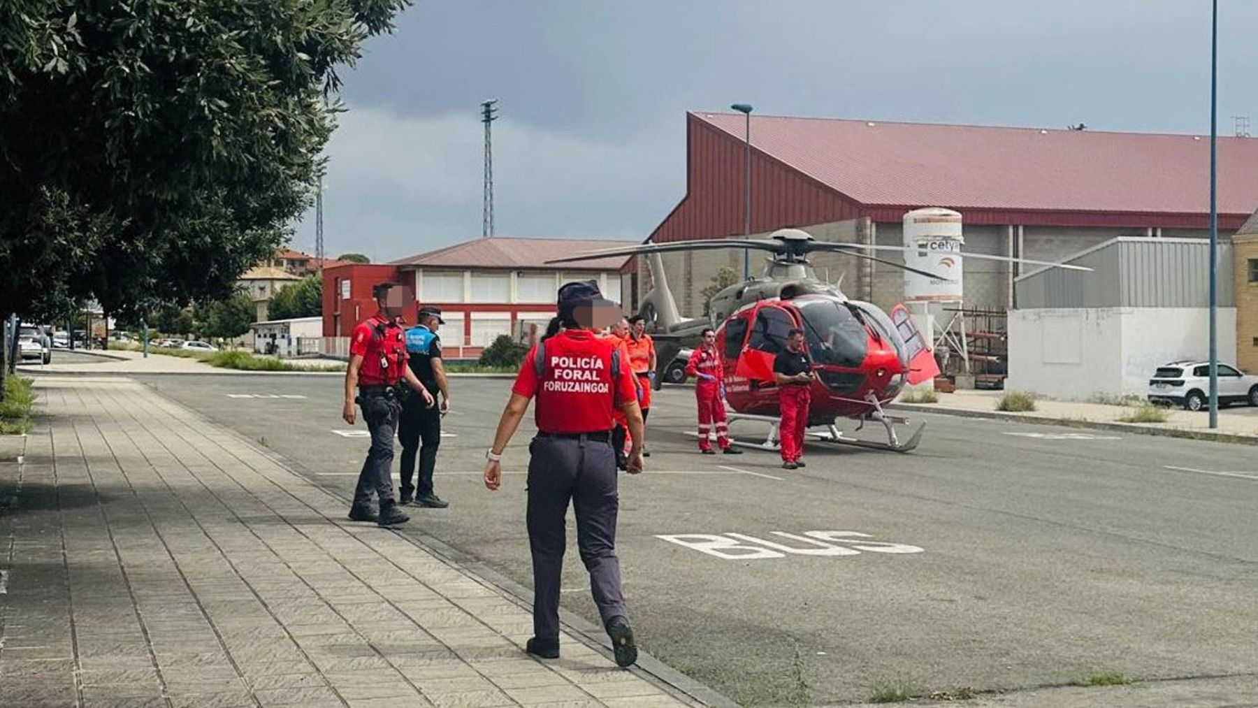 Mujer de 31 años gravemente herida en accidente de colisión múltiple en Leitza durante fuerte tromba de agua