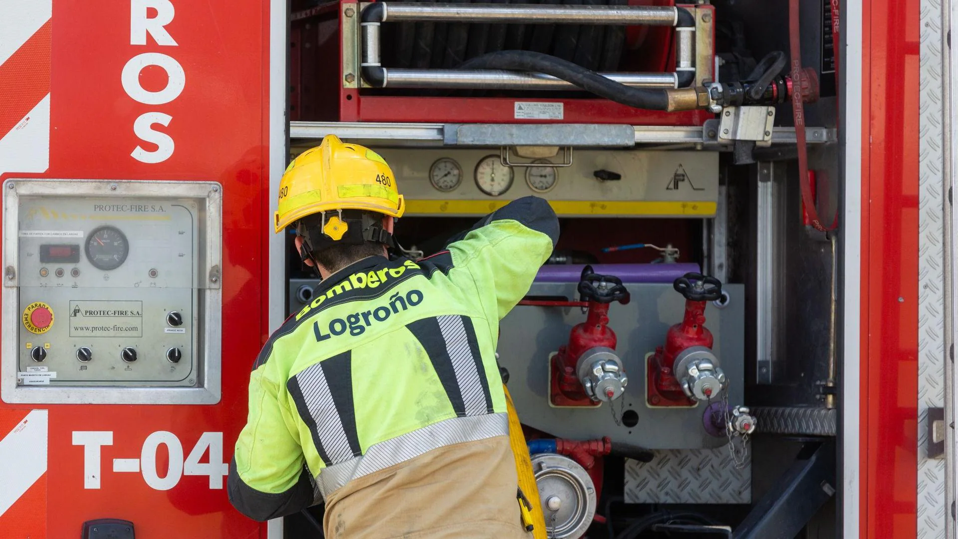 Una mujer de 71 años resulta herida por inhalación de humo en incendio en Logroño