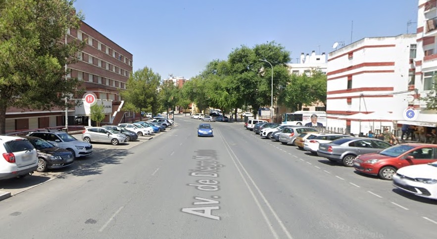 Grave accidente en Huelva: Choca un coche contra un muro en Diego Morón