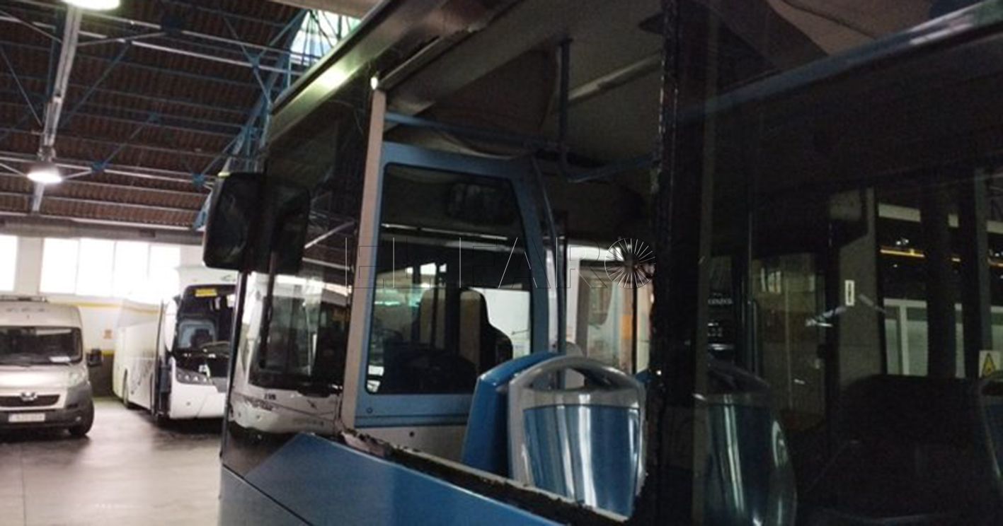 Vecino de la Cañada de Hidum identifica al autor del apedreamiento al autobús de la línea 6: se presentará denuncia