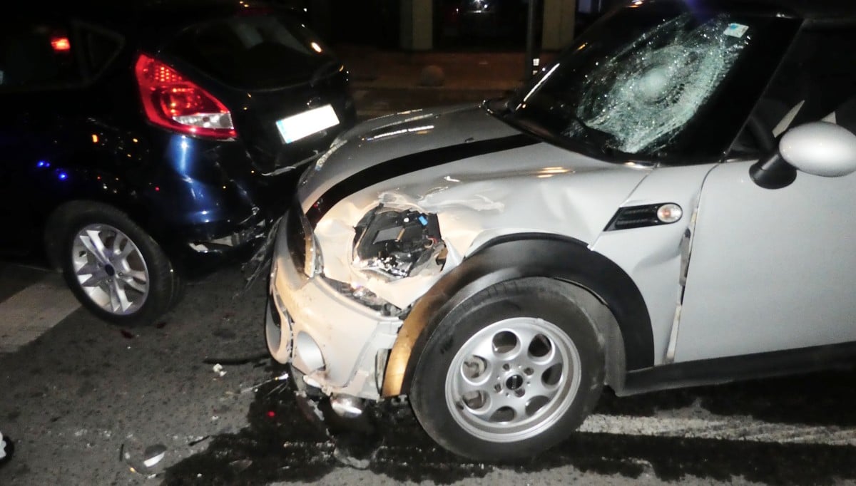 Una mujer que conducía borracha provoca un accidente en la calle Aragón con varios heridos