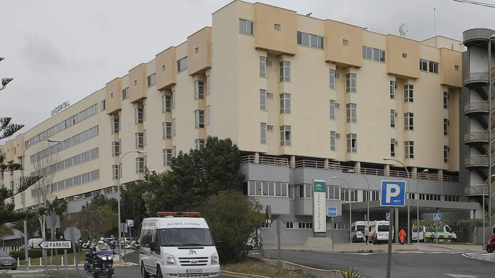 Cuatro personas heridas en una colisión múltiple en Málaga