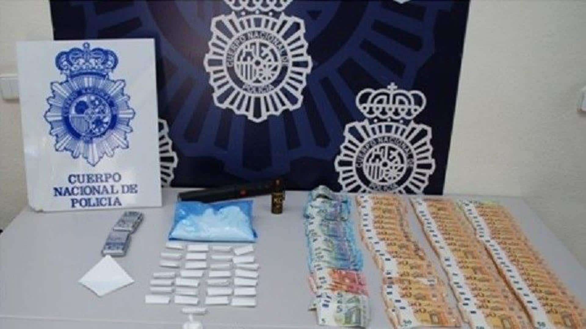 Desmantelado punto de venta de droga en Estepona: padre e hijo detenidos con 592 gramos de cocaína