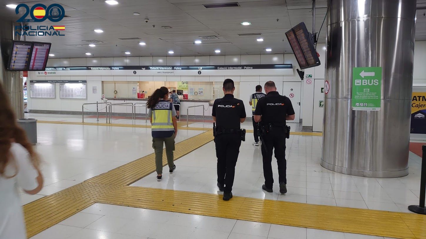 Detenido un joven colombiano por grabar a mujeres en los baños de la Estación Intermodal de Palma
