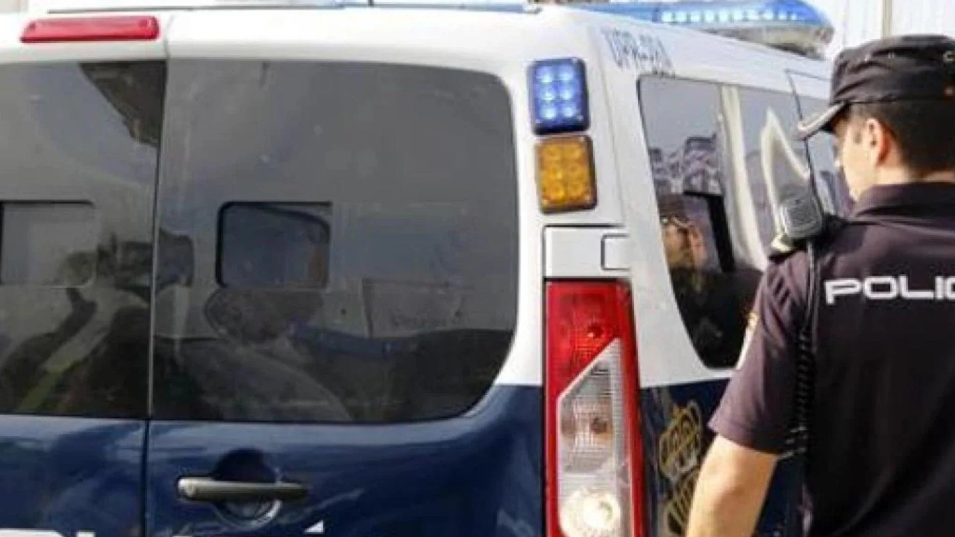 Detenido en un hotel de Burgos tras amenazar de muerte a su pareja con una navaja