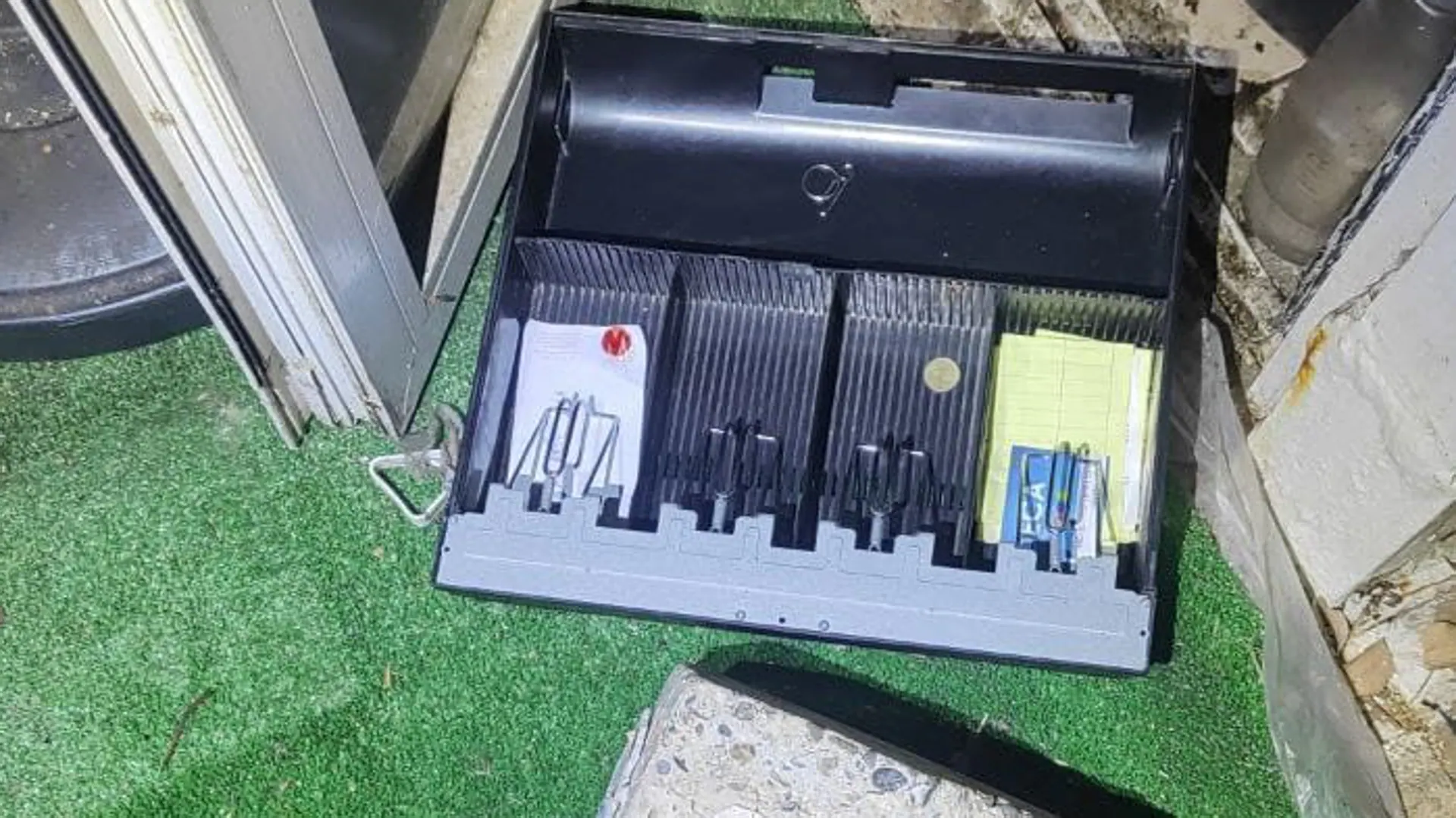 Detenido tras cortarse en una pierna cuando asaltaba de madrugada un chiringuito en Torrox-Costa